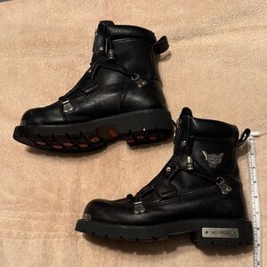 Harley-Davidson Black Leather Women's Boots with Silver Accents
